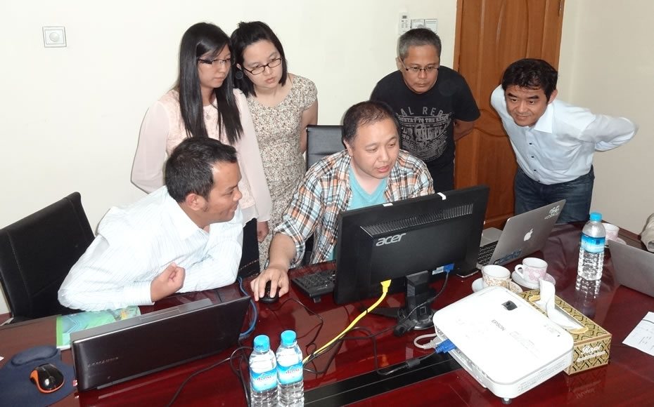 実証実験の様子(2016年5月30日、BC Finance本社にて撮影)