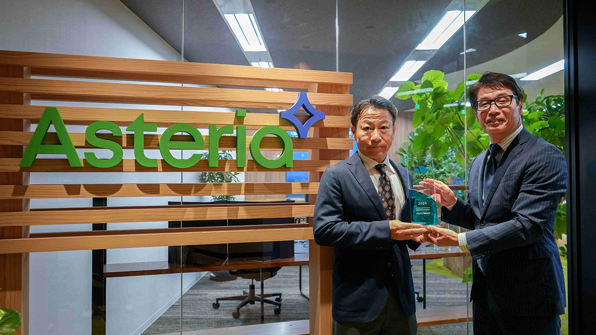 写真:右が光田宣行氏、左が熊谷晋